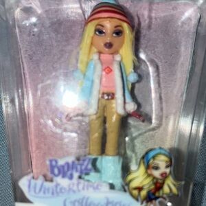 BRATZ cloe wintertime collections mini doll